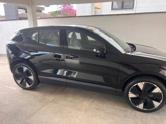 VOLVO EX30 69 KW ELÉTRICO ULTRA
